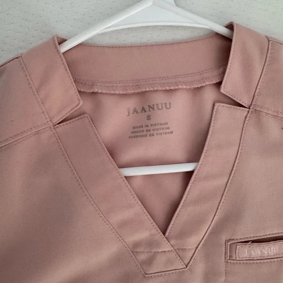 JAANUU Heritage Collection Top and Jogger Scrubs set - Picture 3 of 11